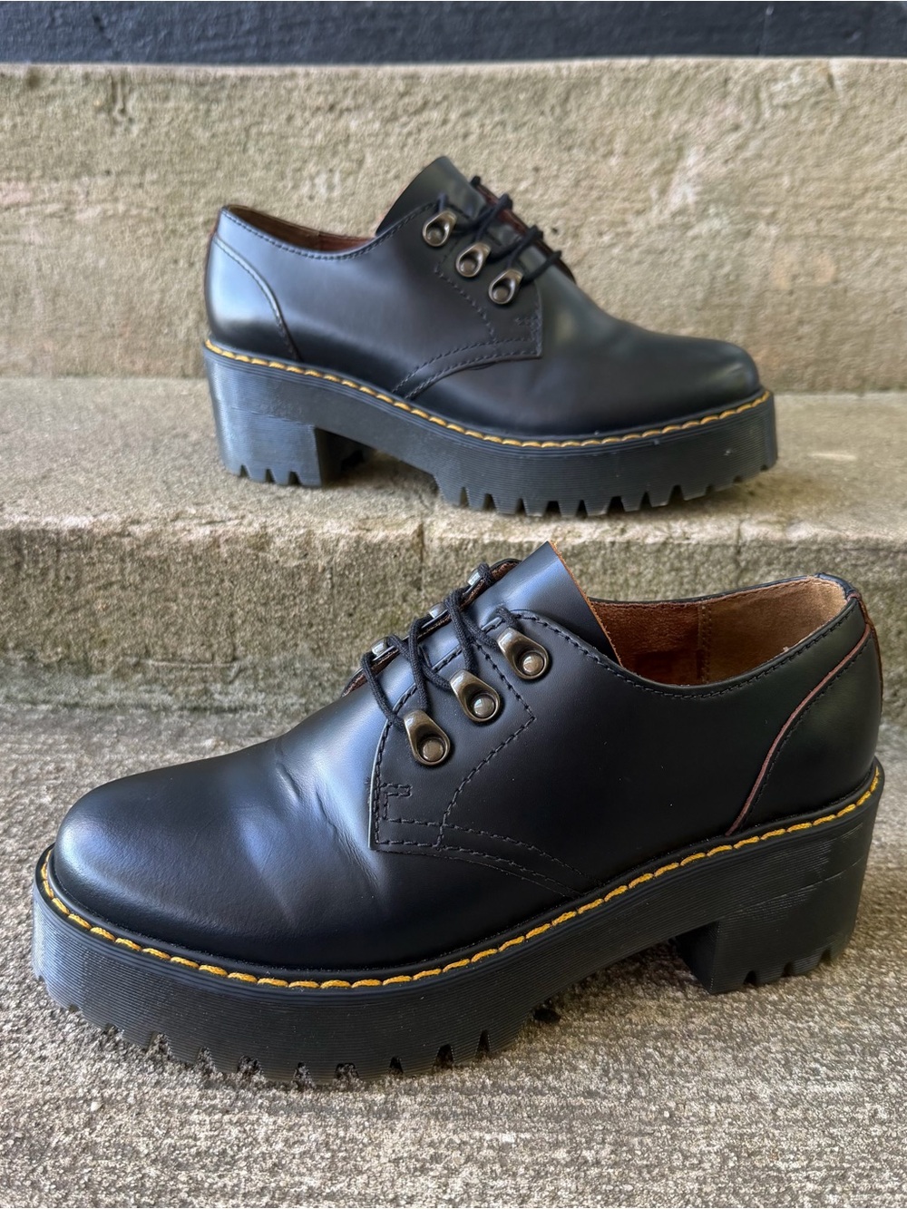 Dr. Martens Leona Lo Black Platform Heeled Oxford Shoes Women’s Size 8 Chunky
